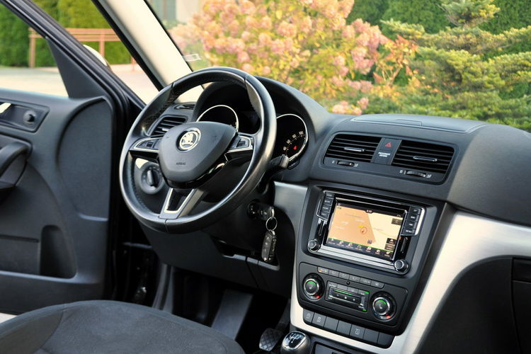 Skoda Yeti 2.0TDI(110KM) Duża Navi Klimatronik Reling Welur Parktronik Alu17"ASO zdjęcie 25