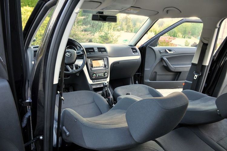 Skoda Yeti 2.0TDI(110KM) Duża Navi Klimatronik Reling Welur Parktronik Alu17"ASO zdjęcie 27
