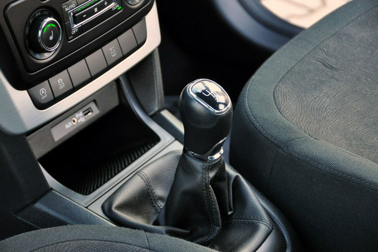 Skoda Yeti 2.0TDI(110KM) Duża Navi Klimatronik Reling Welur Parktronik Alu17"ASO zdjęcie 34