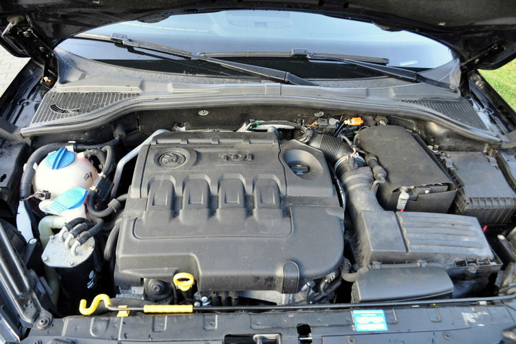 Skoda Yeti 2.0TDI(110KM) Duża Navi Klimatronik Reling Welur Parktronik Alu17"ASO zdjęcie 38