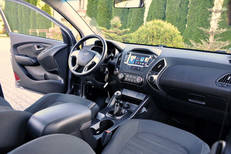 Hyundai ix35 1.6i(135KM) Lift Led Duża Navi Kamera Welur Klimatronik Alu16"ASO zdjęcie 24