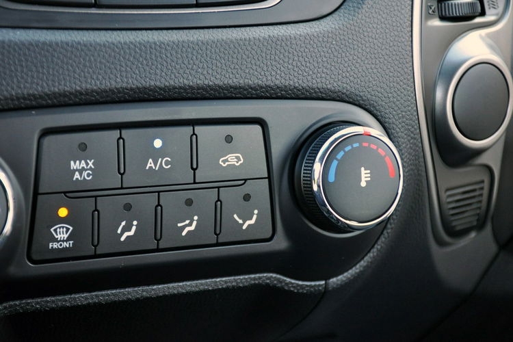 Hyundai ix35 1.6i(135KM) Lift Led Duża Navi Kamera Welur Klimatronik Alu16"ASO zdjęcie 33