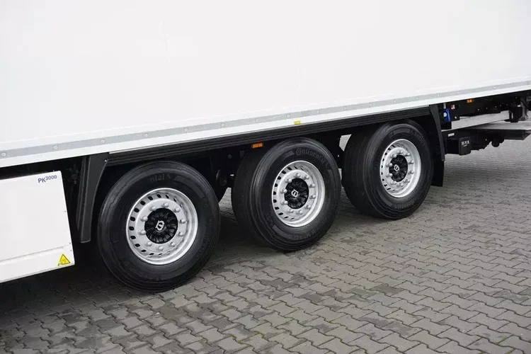 Krone CHŁODNIA / CARRIER VECTOR 1950 / MULTITEMPERATURA / WINDA / 1600 MTH zdjęcie 8