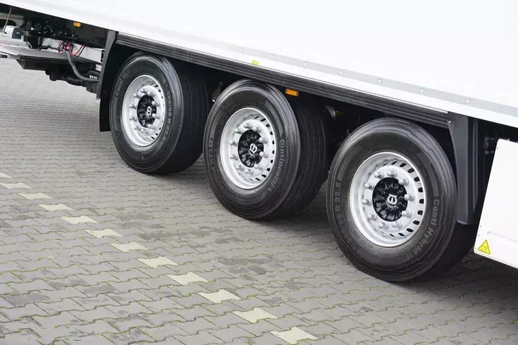 Krone CHŁODNIA / CARRIER VECTOR 1950 / MULTITEMPERATURA / WINDA / 1600 MTH zdjęcie 9