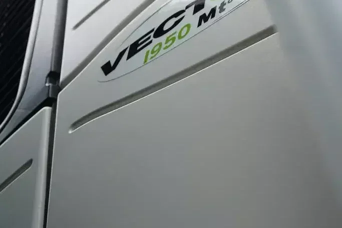 DAF LF / 250 / EURO 6 / CHŁODNIA + WINDA / MULTITEMPERATURA zdjęcie 30