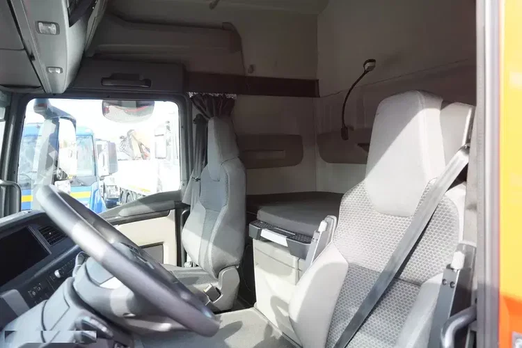 MAN TGM 15.290 / Firanka 17 EPAL / 2022 / kab. sypialna zdjęcie 17