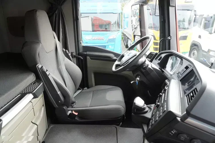 MAN TGM 15.290 / Firanka 17 EPAL / 2022 / kab. sypialna zdjęcie 24