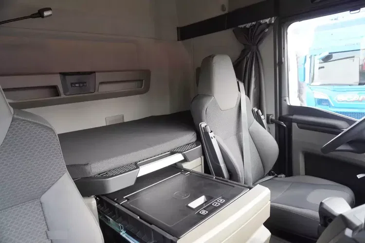 MAN TGM 15.290 / Firanka 17 EPAL / 2022 / kab. sypialna zdjęcie 25