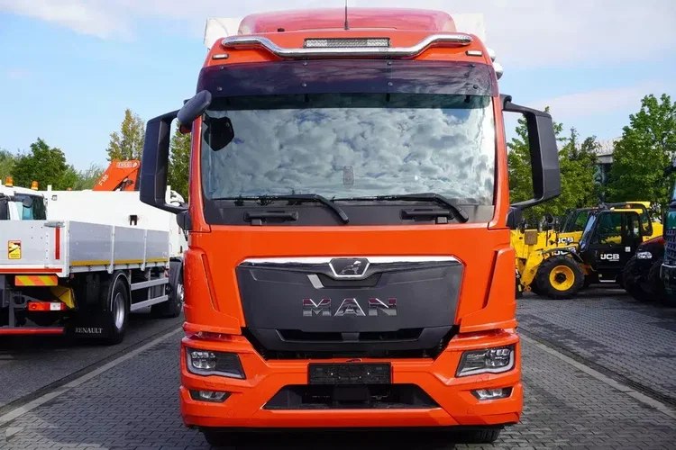 MAN TGM 15.290 / Firanka 17 EPAL / 2022 / kab. sypialna zdjęcie 8