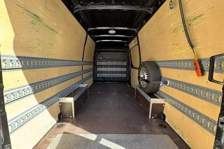 Iveco Daily 35S18 zdjęcie 13