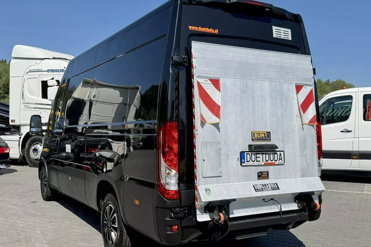 Iveco Daily 35S18 zdjęcie 19