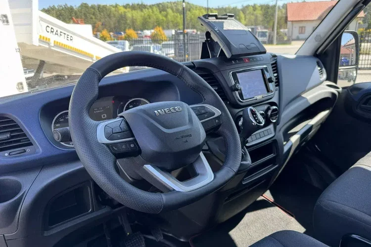 Iveco Daily 35S18 zdjęcie 21