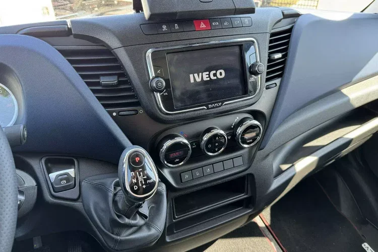 Iveco Daily 35S18 zdjęcie 23