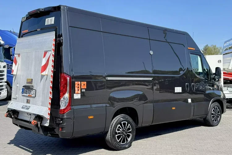 Iveco Daily 35S18 zdjęcie 8