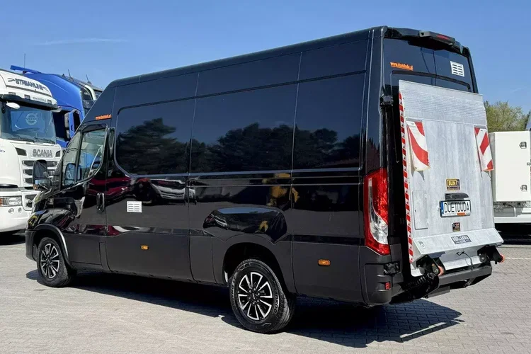 Iveco Daily 35S18 zdjęcie 9