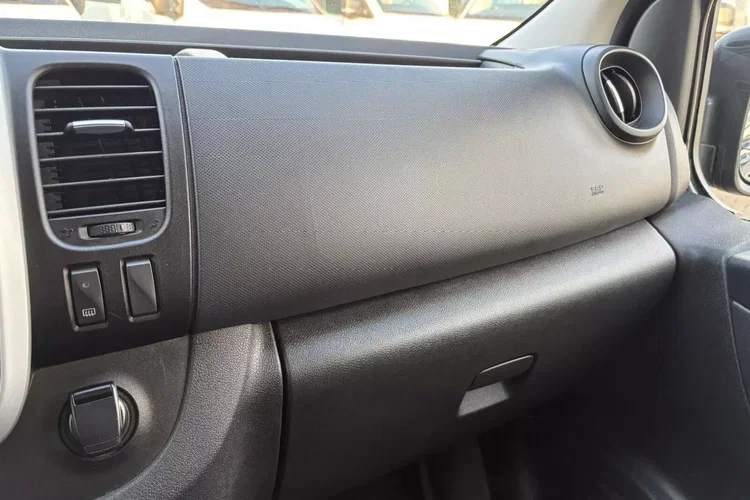 Renault Trafic L2H1 74900zł NETTO Brygadówka 6 osób 2.0dCi/120KM zdjęcie 26