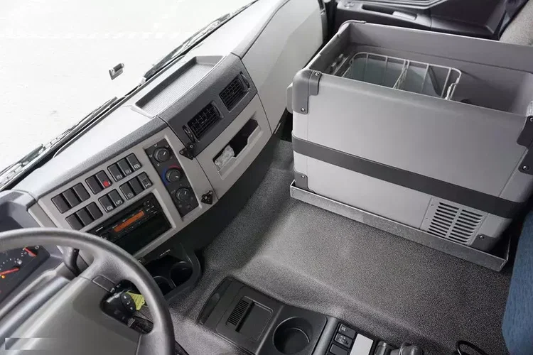 Volvo FE 320 / E 6 / FIRANKA / 18 PALET / ŁAD. 8975 KG zdjęcie 9