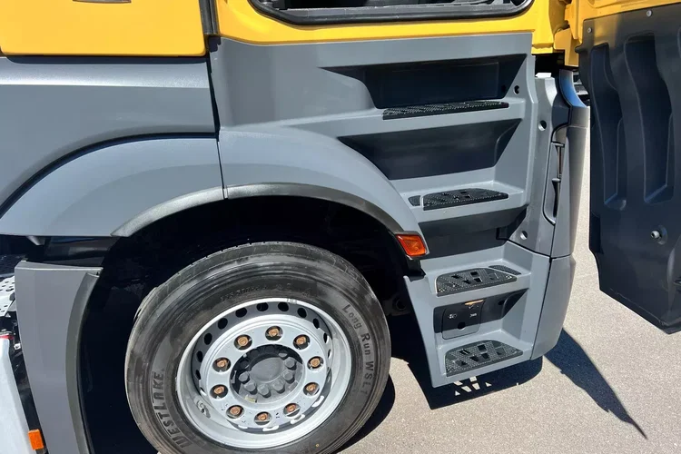 Mercedes 2548 GIGASPACE zdjęcie 22