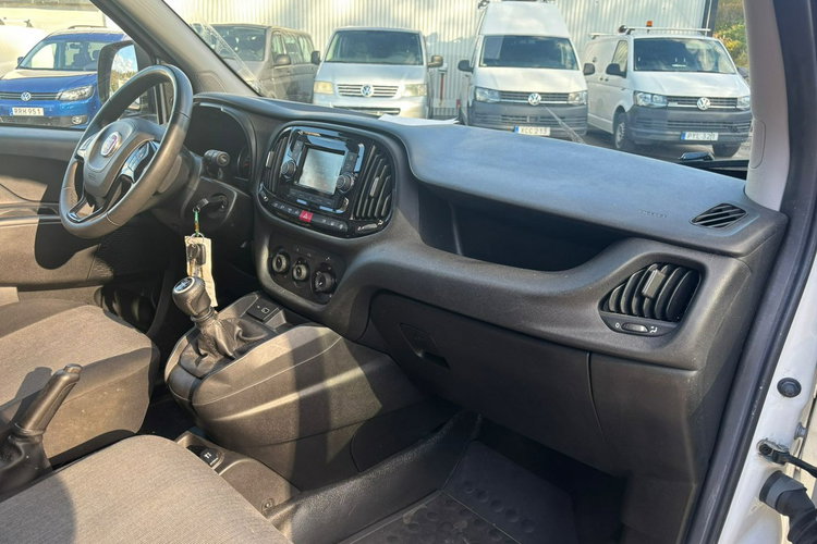 Fiat Doblo 3 osobowy Van Maxi 1.6 Multijet 105 KM kamera hak zdjęcie 10