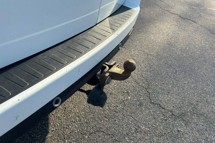 Fiat Doblo 3 osobowy Van Maxi 1.6 Multijet 105 KM kamera hak zdjęcie 16