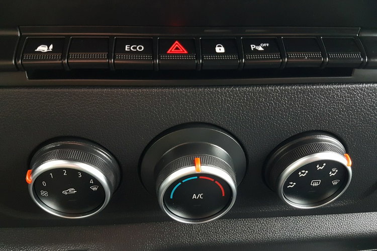 Opel Movano MASTER 7 OSÓB BRYGADÓWKA DŁUGI WYSOKI KLIMA TEMPOMAT KRAJOWY zdjęcie 37