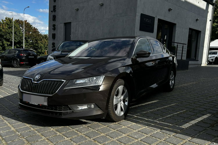Skoda Superb 2.0 TDI 2017 190KM El Klapa Manual Radar Bixenon+ledy Navi Kubełki zdjęcie 1