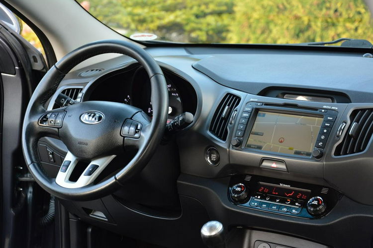 Kia Sportage 2.0Mpi(163KM) Skóry Ledy Xenon Navi Kamera Park Alu18"2xParktr zdjęcie 19