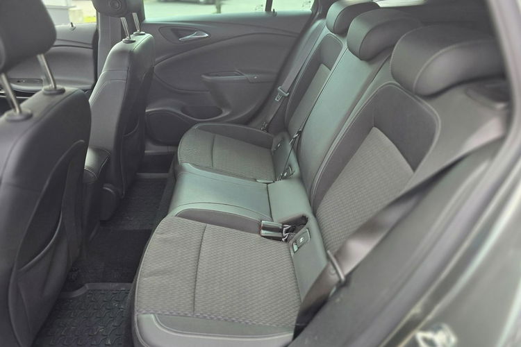 Opel Astra 1.4 Turbo Innovation + Webasto + pełny serwis zdjęcie 17