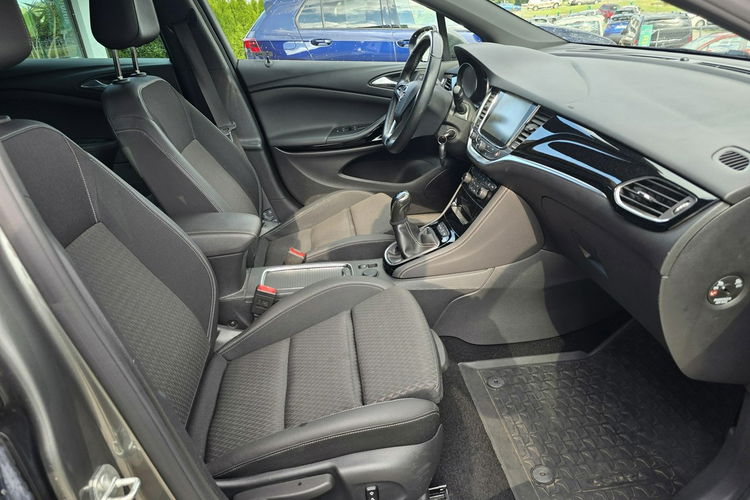 Opel Astra 1.4 Turbo Innovation + Webasto + pełny serwis zdjęcie 18