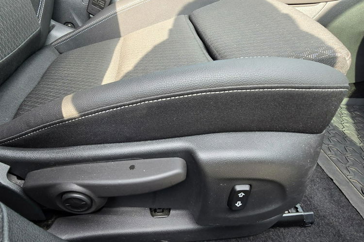 Opel Astra 1.4 Turbo Innovation + Webasto + pełny serwis zdjęcie 30