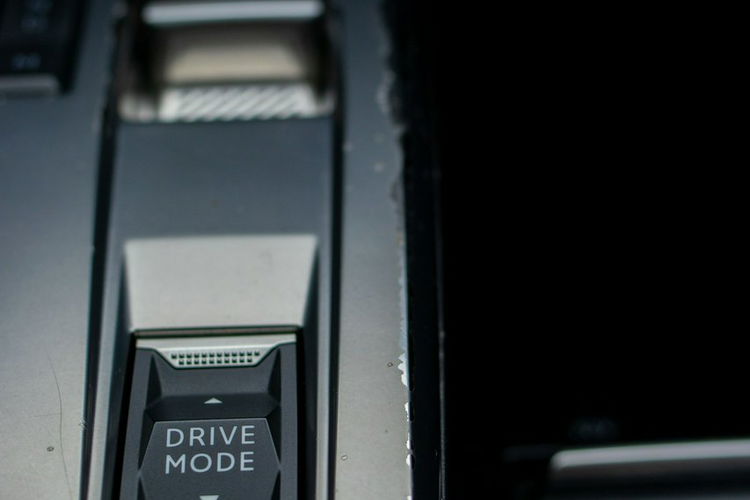 Peugeot 308 SW Automat Pełny Serwis 1.5Hdi 130KM Gwarancja Active Pack zdjęcie 24