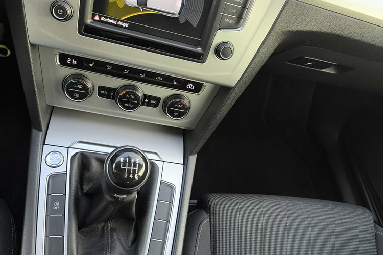 Volkswagen Passat 2.0 TDi 150KM Klimatronic Led Masaż Manual zdjęcie 23