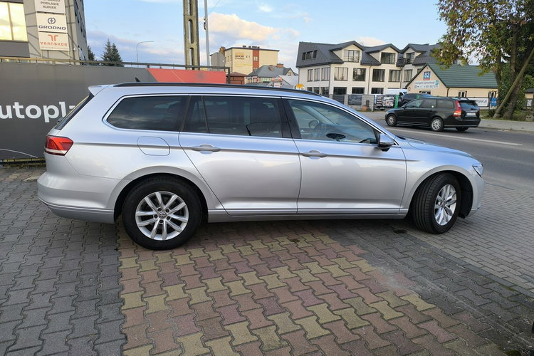 Volkswagen Passat 2.0 TDi 150KM Klimatronic Led Masaż Manual zdjęcie 3