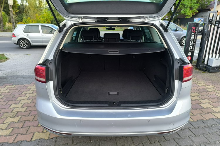 Volkswagen Passat 2.0 TDi 150KM Klimatronic Led Masaż Manual zdjęcie 33