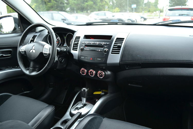 Mitsubishi Outlander Klimatyzacja Serwis 4x El. Szyby Automat Alufelgi Xenon Led zdjęcie 13