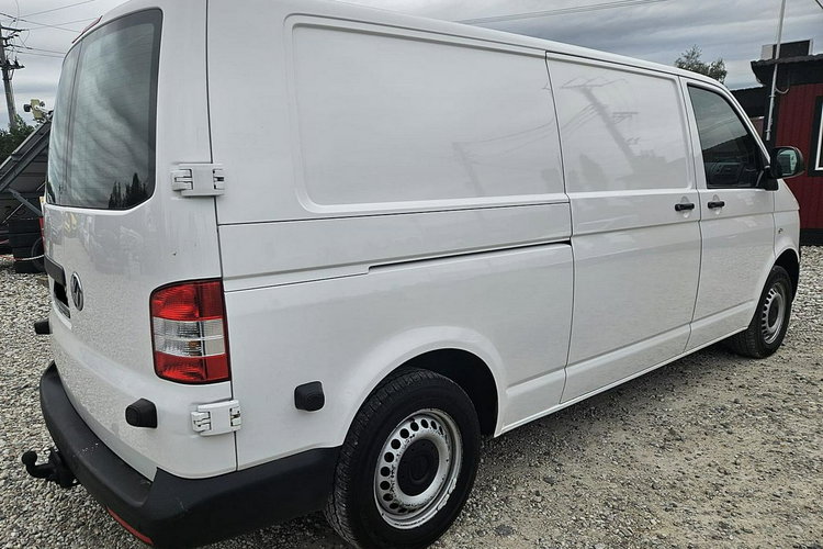 Volkswagen Transporter T5 długi zdjęcie 2