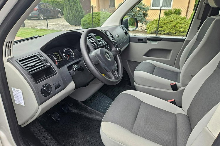 Volkswagen Transporter T5 długi zdjęcie 5