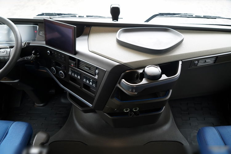 Volvo FH 500 / 2025 ROK / 88 TYS KM / XXL / I-SHIFT zdjęcie 34