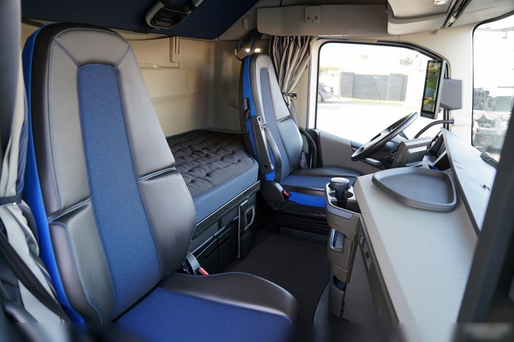 Volvo FH 500 AERO / 2025 ROK / I-SAVE / XXL / GWARANCJA FABRYCZNA zdjęcie 37