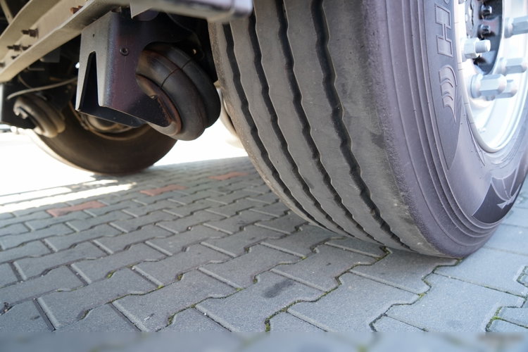 Schmitz -CARGOBULL / FIRANKA / STANDARD / 2 OSIE PODNOSZONE zdjęcie 23