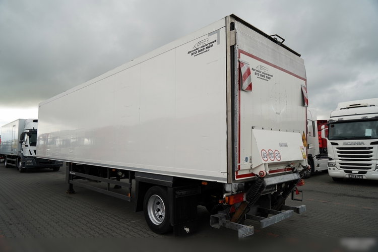 SCHMITZ CARGOBULL / CHŁODNIA / THERMO KING SLX SPECTRUM  / City liner / 1 osiowa / 11.3 M / MULTITEMPERATURA / WINDA DHOLLANDIA / SAF  zdjęcie 3