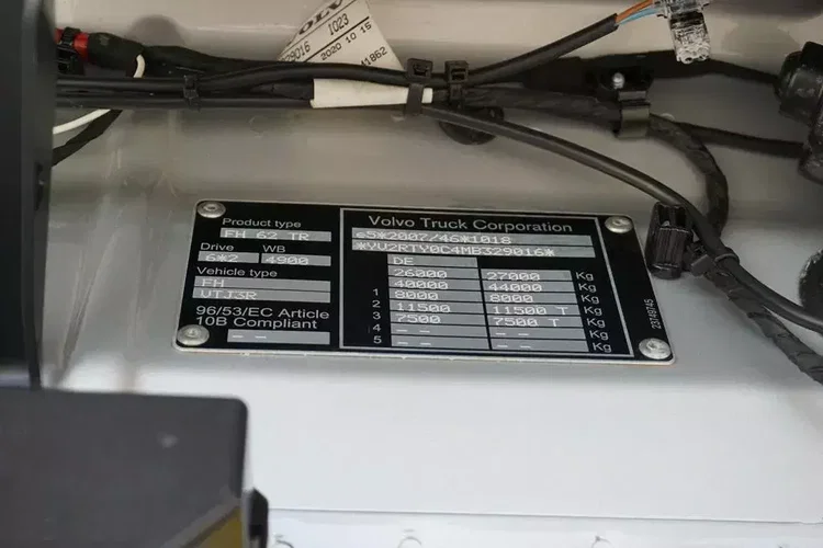 Volvo FH / 460 / ACC / E 6 / ZESTAW PRZEJAZDOWY / KONTENER / 37 PALET zdjęcie 11