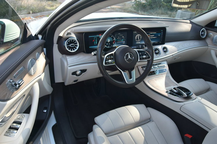 Mercedes E 400 E 400d Coupe 4Matic 340KM 2019r. SALON 62tkm Fv23 Panorama Burmester zdjęcie 17