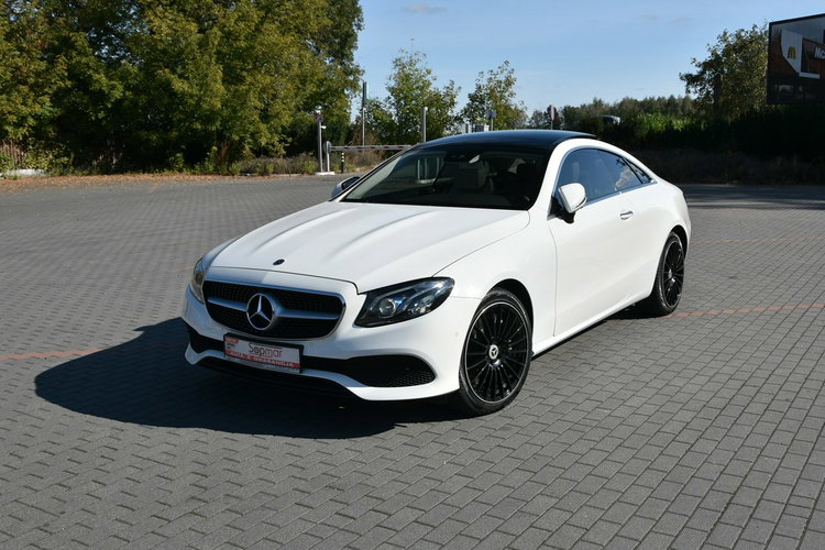 Mercedes E 400 E 400d Coupe 4Matic 340KM 2019r. SALON 62tkm Fv23 Panorama Burmester zdjęcie 2