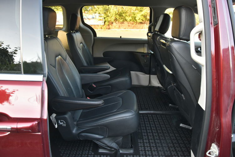 Chrysler Pacifica 3.6 V6 291KM GAZ 2020r. Touring L Plus Skóra Xenon Kamera360 Radar DVD zdjęcie 12