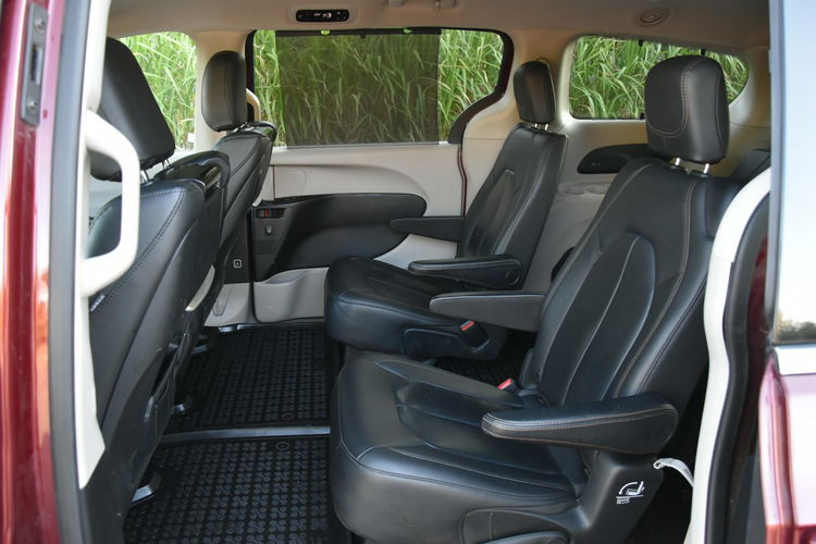 Chrysler Pacifica 3.6 V6 291KM GAZ 2020r. Touring L Plus Skóra Xenon Kamera360 Radar DVD zdjęcie 14