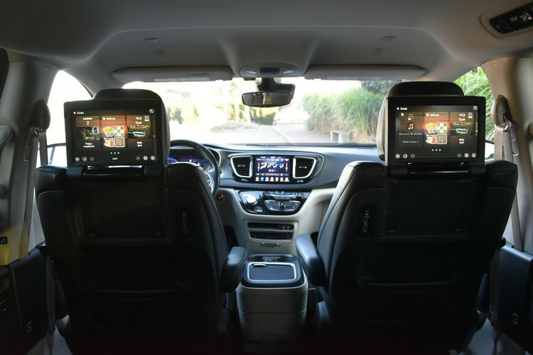 Chrysler Pacifica 3.6 V6 291KM GAZ 2020r. Touring L Plus Skóra Xenon Kamera360 Radar DVD zdjęcie 15