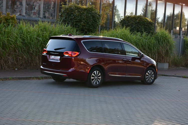 Chrysler Pacifica 3.6 V6 291KM GAZ 2020r. Touring L Plus Skóra Xenon Kamera360 Radar DVD zdjęcie 25