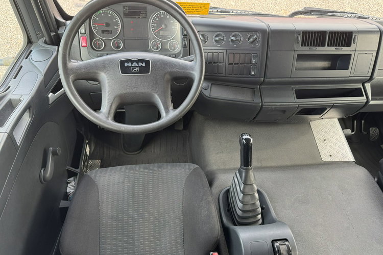 TGM 15.250 BRYGADÓWKA 6 MIEJSC MAN TGM 15.250 Do nauki jazdy , brygadówka 6 miejsc zdjęcie 7