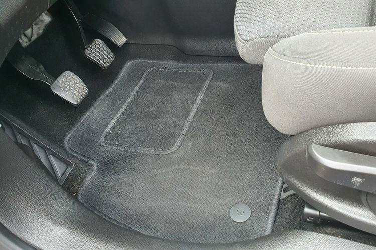 Opel Zafira 1.4T 140KM # NAVI # Parktronic # Xenon # 7 Osobowa # Mega Zadbana zdjęcie 15